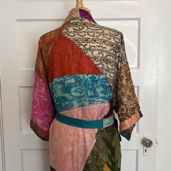 Silk Sacred Threads Robe Vintage - Picture 8 of 10